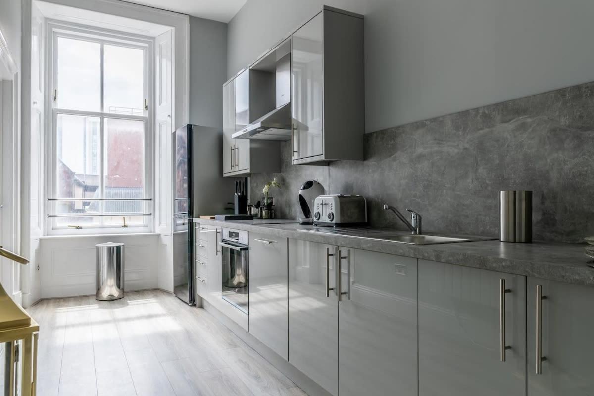 Beautiful 4 Bed Flat In Perfect Central Location Glasgow Eksteriør bilde